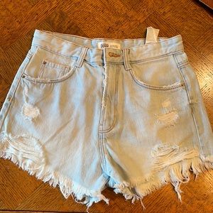 Denim shorts light wash